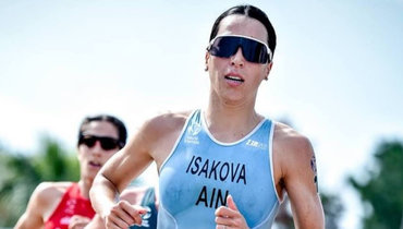 Исакова начала сезон с победы. Успех российской триатлонистки в Хайкоу