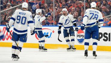 Кучеров расправился с Макдэвидом: российский форвард — лидер в гонке бомбардиров НХЛ!