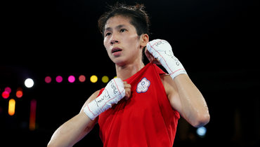 Скандальная олимпийская чемпионка по боксу прошла гендерный тест. Как ей это удалось?