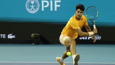 Алькарас уступил Корде в третьем круге «мастерса» в Майами