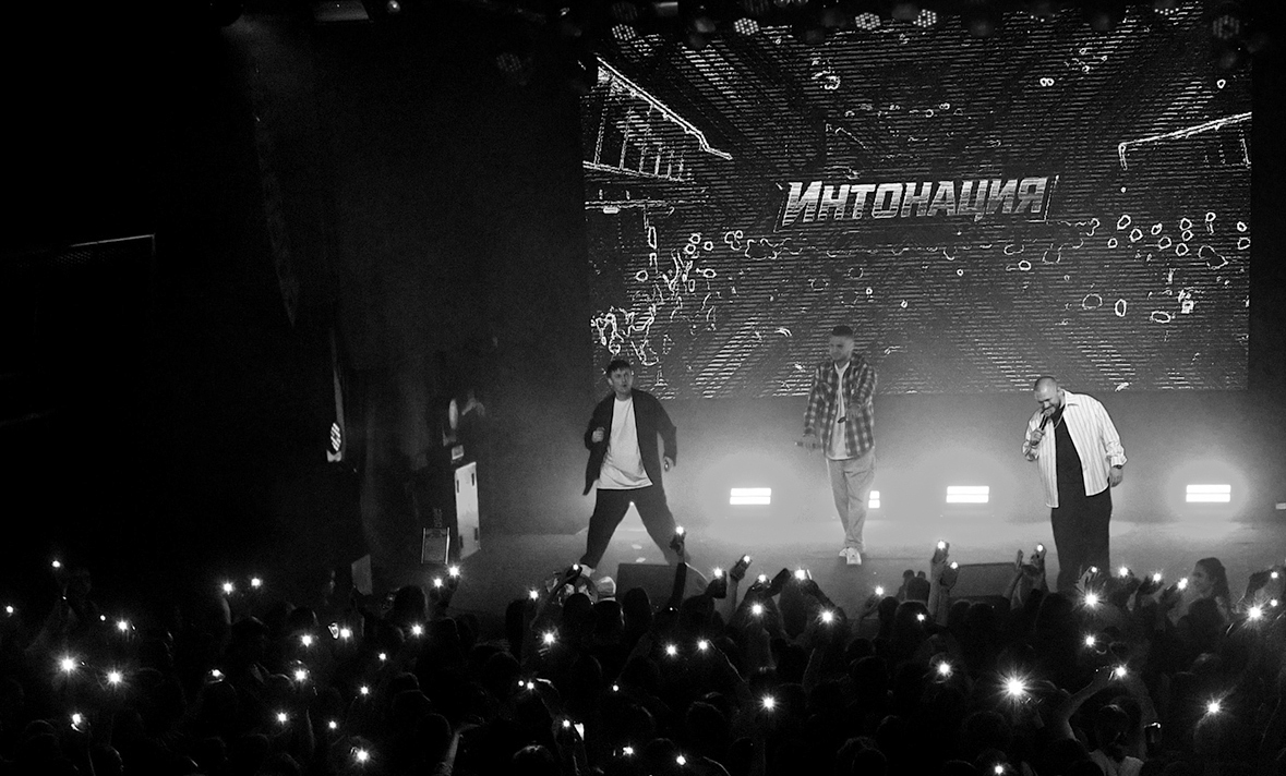 Группа «Интонация» и Melaurez презентовали новый трек «Выпускной»