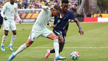 Луис Энрике затмил Винисиуса и Рафинью в матче с Францией — сделал голевую. Правда, Бразилии это не помогло