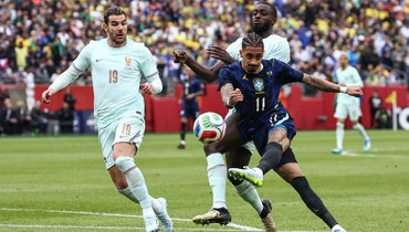 Вингер Барселоны Рафинья получил травму в сборной Бразилии и пропустит больше месяца: подробности