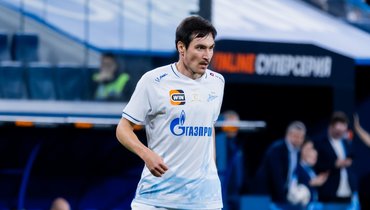 Караваев — об усах: «Парикмахер просто спросил: «Оставить?»