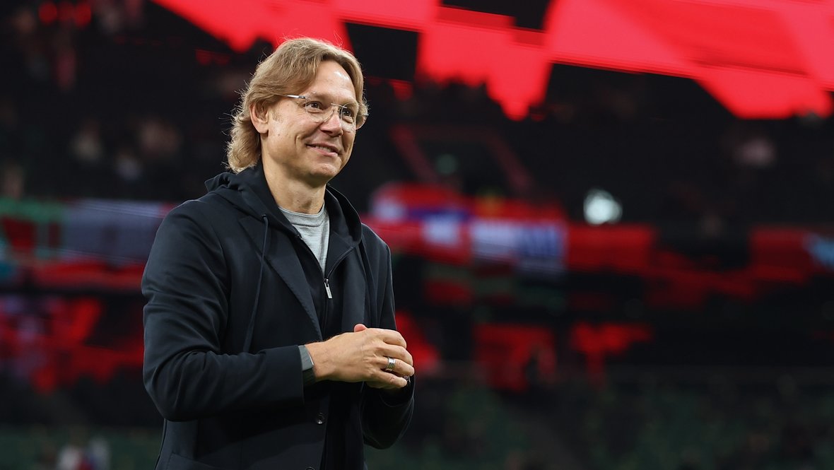 Россия — Мали: пресс-конференция главных тренеров Валерия Карпина и Тома Сентфье перед товарищеским матчем в Санкт-Петербурге