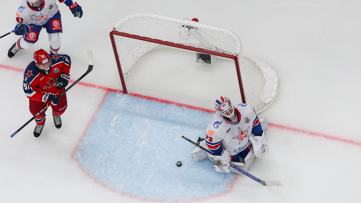 Хет-трик Гурьянова и перстень Ларионова: ЦСКА выбил СКА за пять матчей