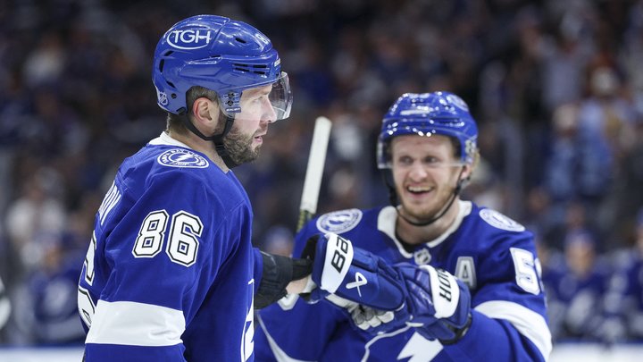 Кучеров оторвался от Маккиннона и приблизился к Макдэвиду: гонка бомбардиров НХЛ продолжается