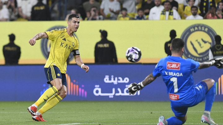 Роналду ярко вернулся после травмы: оформил дубль и приблизился к тысяче голов за карьеру