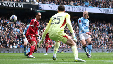 Последний матч Слота? Хет-трик Холанна и незабитый Салахом пенальти могут отправить тренера в отставку