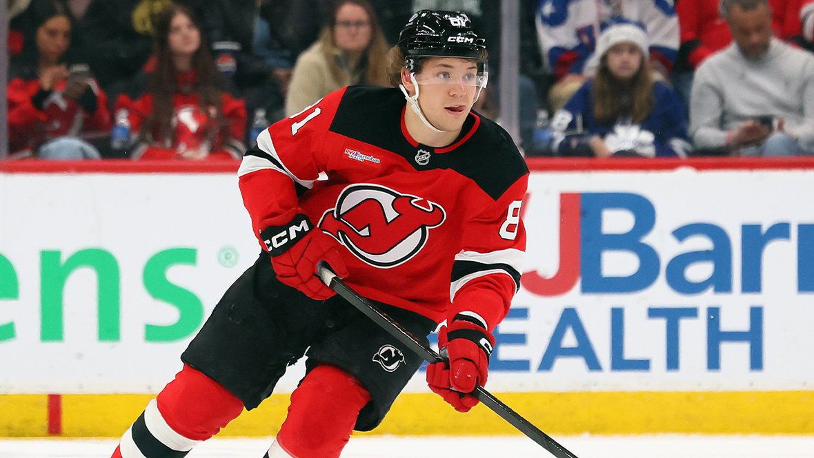 Арсений Грицюк: интервью хоккеиста о дебюте в НХЛ за Нью-Джерси, адаптации в США и интересе американцев к КХЛ