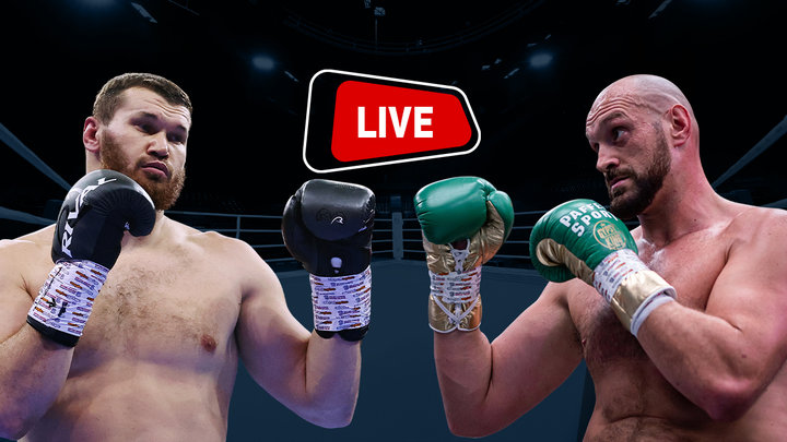 Арсланбек Махмудов проиграл Тайсону Фьюри единогласным решением судей