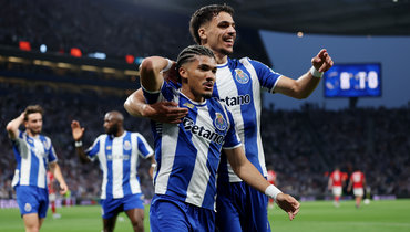 «Порту» — «Ноттингем Форест»: Лига Европы, первый матч 1/4 финала, видеообзор