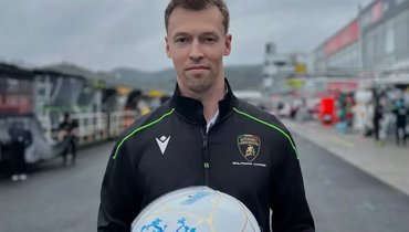 Квят показал шлем для выступления в Super GT — дизайн основан на кинцуги