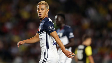 Хонда возобновил карьеру в Сингапуре. Он хочет попасть в Книгу рекордов Гиннесса