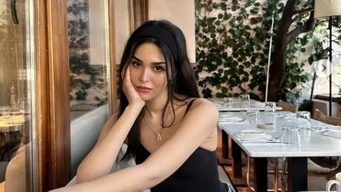 Звезду «Клюквенного щербета» Алейну Бозок задержали в Стамбуле