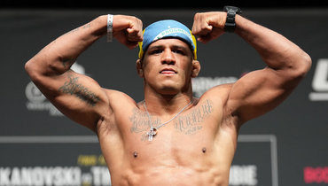 Гилберт Бернс — Майк Малотт: дата и время начала боя UFC