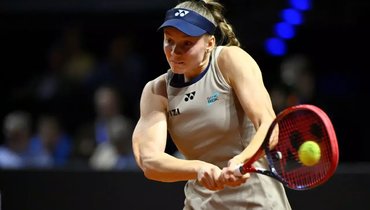 Шнайдер уступила Рыбакиной во втором круге турнира в Штутгарте