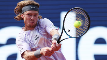 Рублев впервые за 11 месяцев вышел в финал. Россиянин в тяжелейшем матче переиграл серба Меджедовича