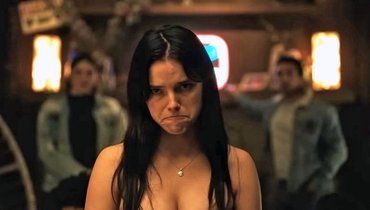 Кадр из фильма «Обсессия», реж. Карри Баркер, Blumhouse Productions