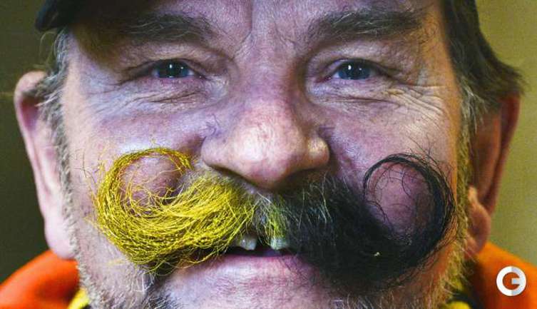 Полицейский рекорд в матче "Боруссия" - "Шальке"