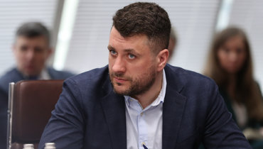 «Я бы запретил огульную критику арбитров». Интервью главы судейского комитета РФС Каманцева
