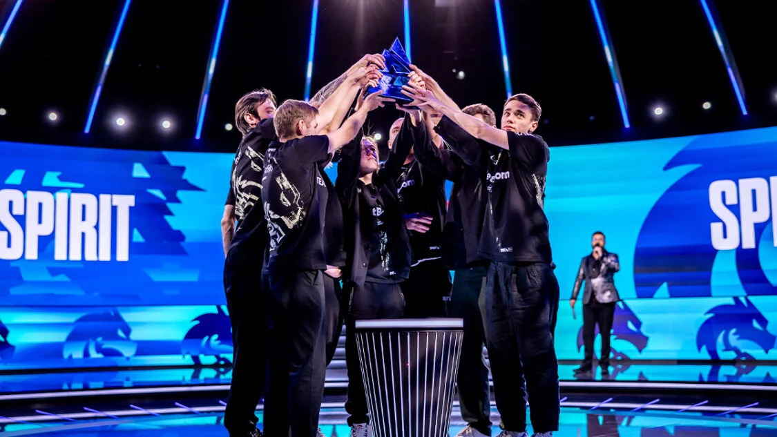 Team Spirit после победы на BLAST Bounty Spring 2025.