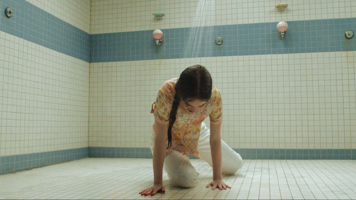 Представили первый тизер хоррор-сериала «Кэрри»