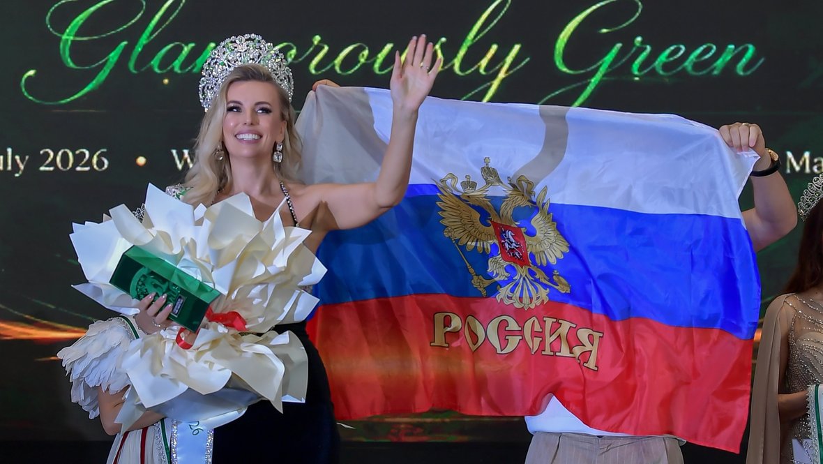 В 39 лет и с четырьмя детьми: россиянка Людмила Секрий выиграла «Миссис Земля»-2026