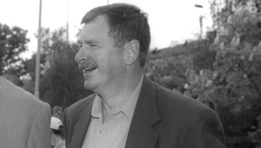 «Огромная потеря для нашего спорта». Баскетбольный мир прощается с Иваном Едешко