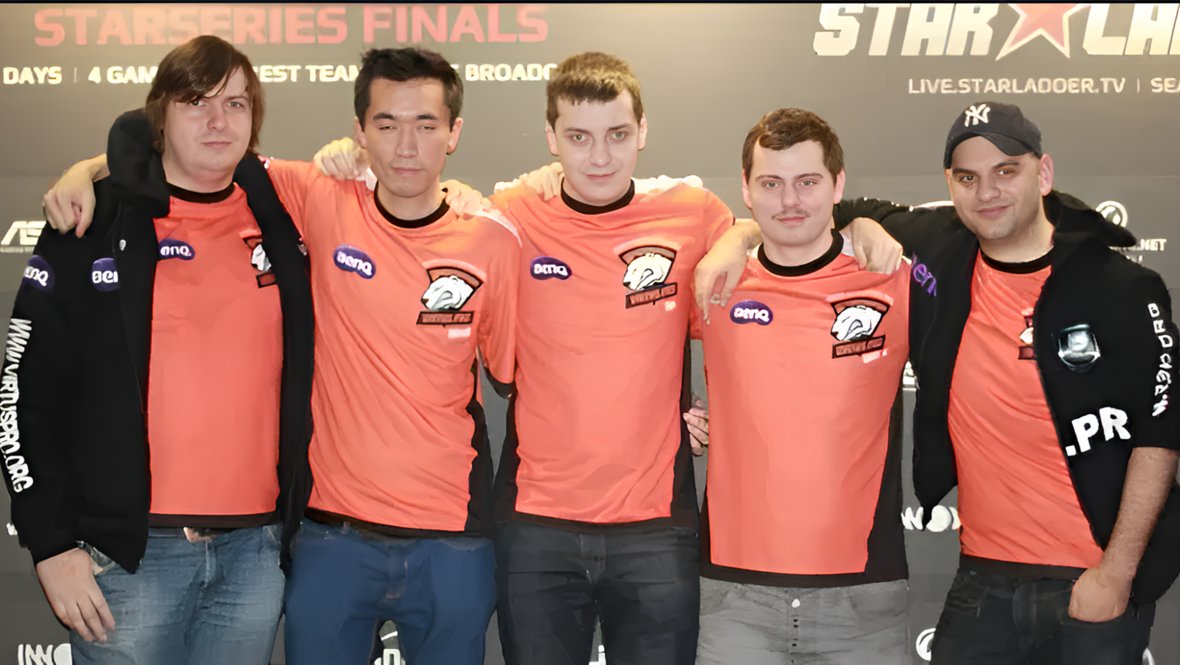 Первая полноценная версия Virtus.pro в CS.