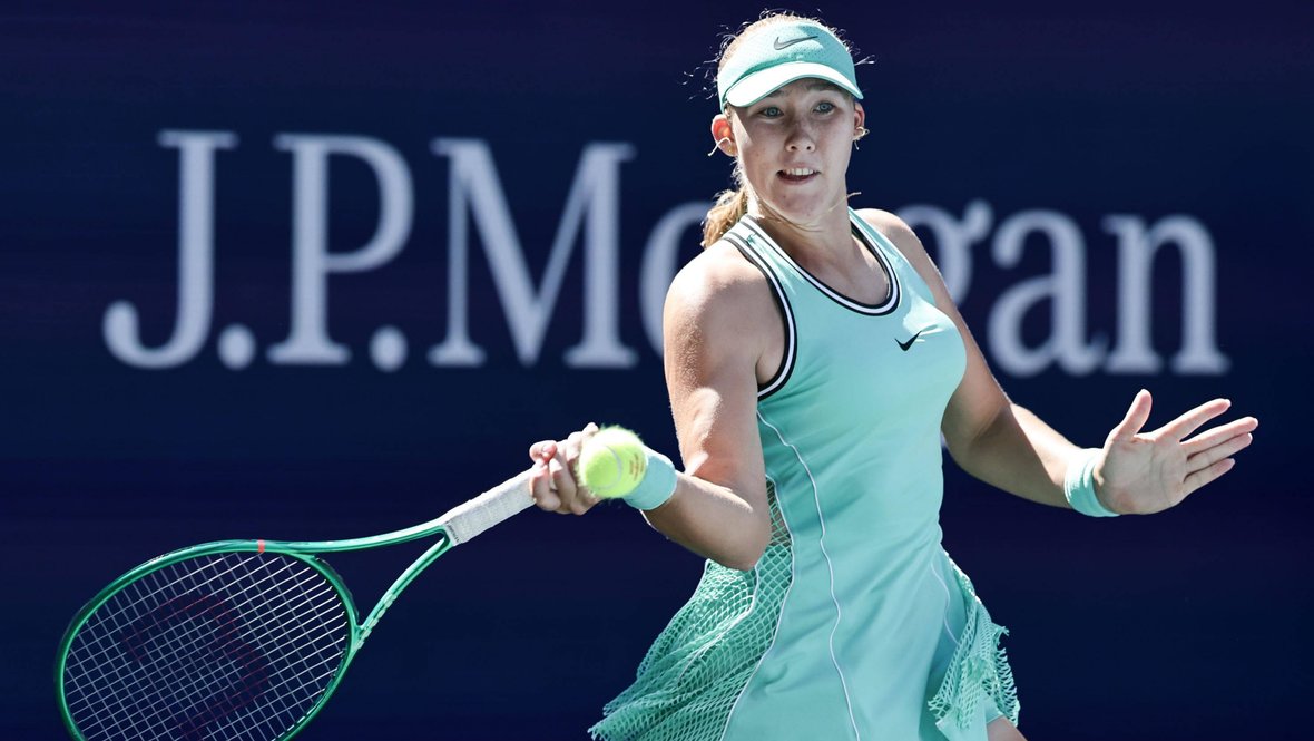 Мирра впервые в карьере в четвертьфинале US Open. Успех Андреевой омрачила травма Потаповой