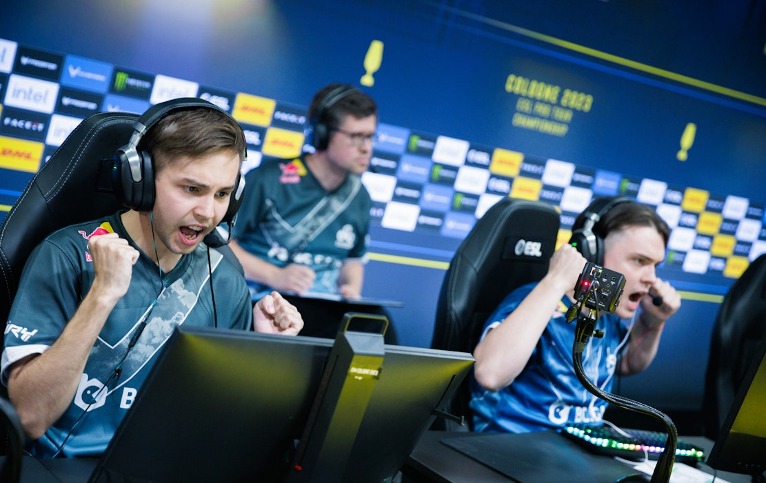 Дмитрий sh1ro Соколов и Денис electroNic Шарипов на IEM Cologne 2023.