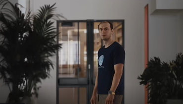 Кадр из фильма «Искусственный интеллект», реж. Лука Гуаданьино, Heyday Films, Frenesy Film Company, JF Films.