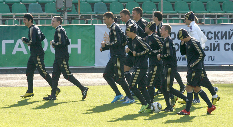 СБОРНАЯ РОССИИ УЛЕТЕЛА В ИРЛАНДИЮ