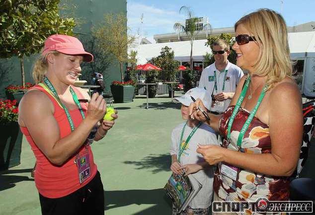 НА КОРТАХ В ИНДИАН-УЭЛЛСЕ