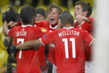 "СПАРТАК" РАЗГРОМИЛ "АЯКС"