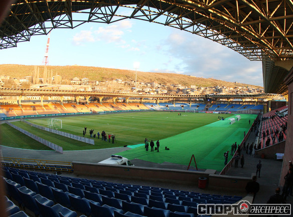 В ЕРЕВАНЕ ГОТОВЯТСЯ К МАТЧУ С РОССИЕЙ