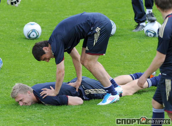 СБОРНАЯ ГОТОВИТСЯ К МАТЧУ С АРМЕНИЕЙ