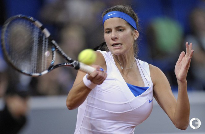 ТЕННИСИСТКИ ВО ВТОРОМ КРУГЕ В ШТУТГАРТЕ