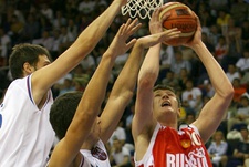 Чемпион континента в роли боксерской груши