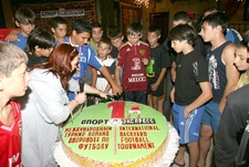 Выиграли все!