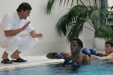 Владимир Сальников: "Комбинезоны разрешат &ndash;  чтобы было место для рекламы"