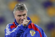 Вторник. Марибор. Тренировка сборной России. Гус ХИДДИНК. Фото Александра ФЕДОРОВА, "СЭ"