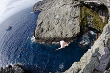 Орландо Дюк: купание с акулами