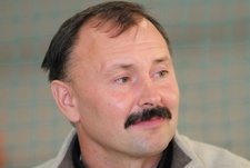 Главный тренер "Сибири" Игорь КРИУШЕНКО. Фото Алексея ИГНАТОВИЧА