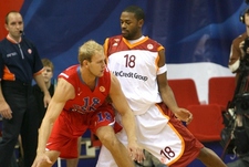 Рикки Майнард: "Хорошо бы выиграть с "Химками" Кубок или чемпионат России"