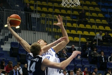 Броски Челмерса в Красноярске вывели в плей-офф Базаревича