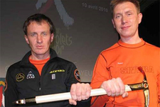 Денис Урубко получил "Золотой ледоруб"