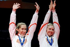 Чемпионки живут в Манчестере в долг