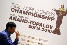 Топалов рискнул и был наказан Анандом